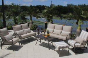 Read more about the article How to Choose the Best Material for Outdoor Furniture