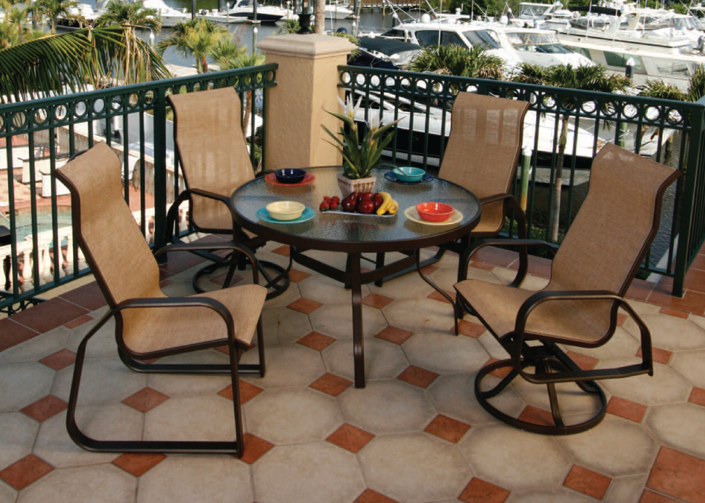 Read more about the article Suncoast Furniture: Your Ultimate Choice for Premium Outdoor Furniture Supplier in Florida